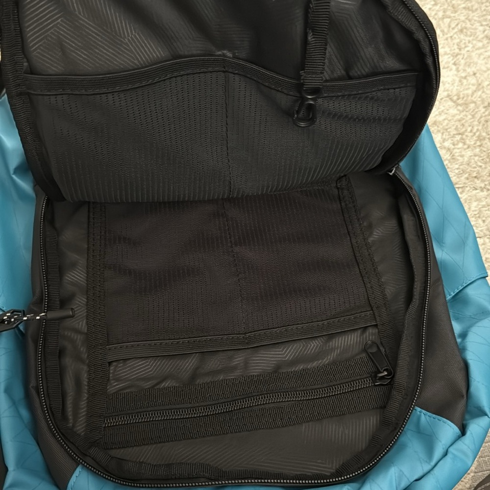 Volcom backpack - Picture 5 of 7